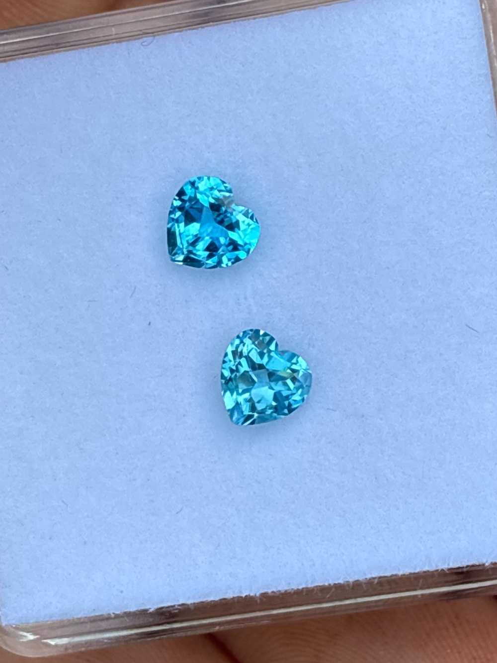 1.5ctw genuine blue topaz pair of gems in gem jar
